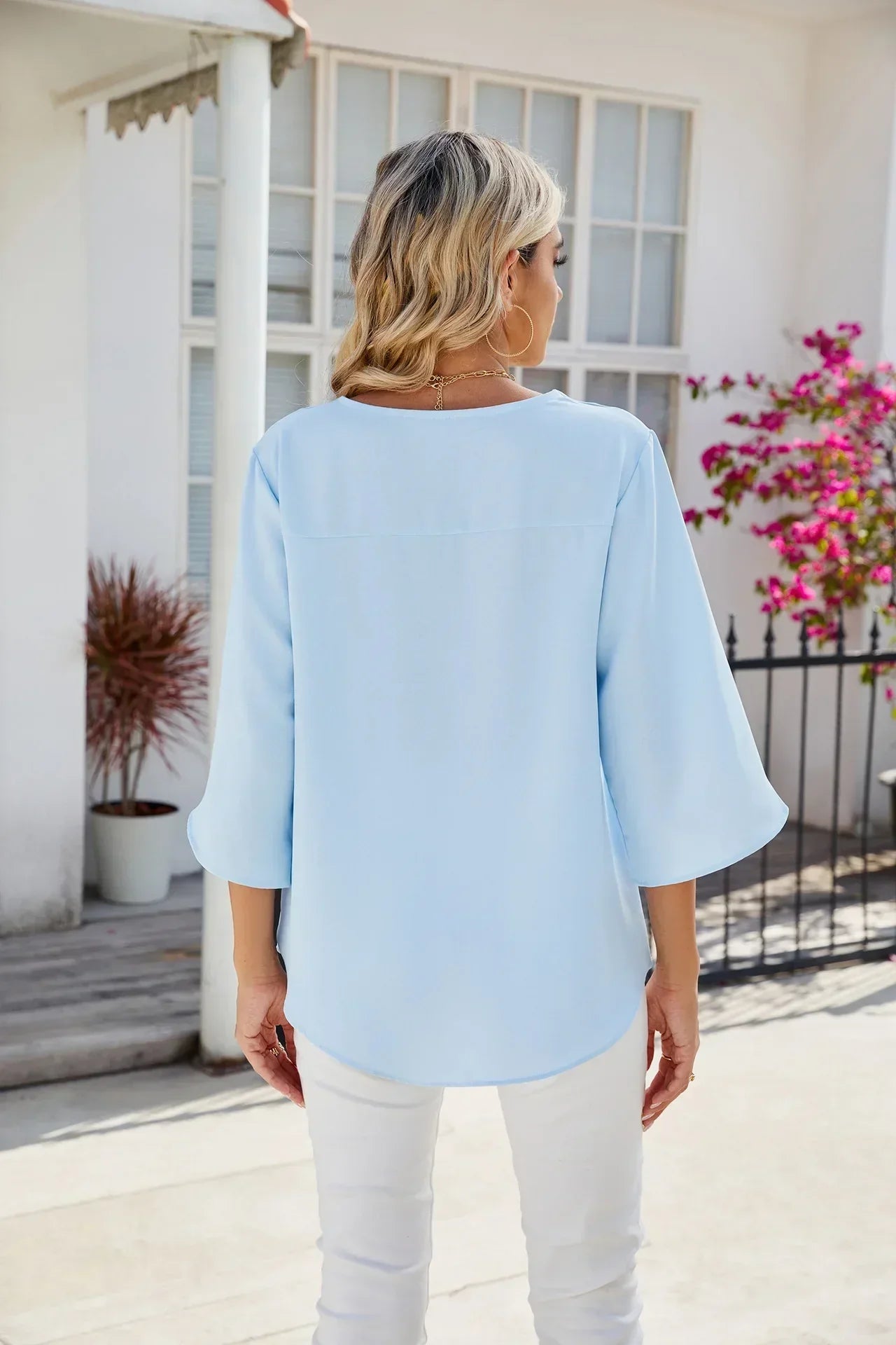 Lorraine Blouse aérienne à col en V