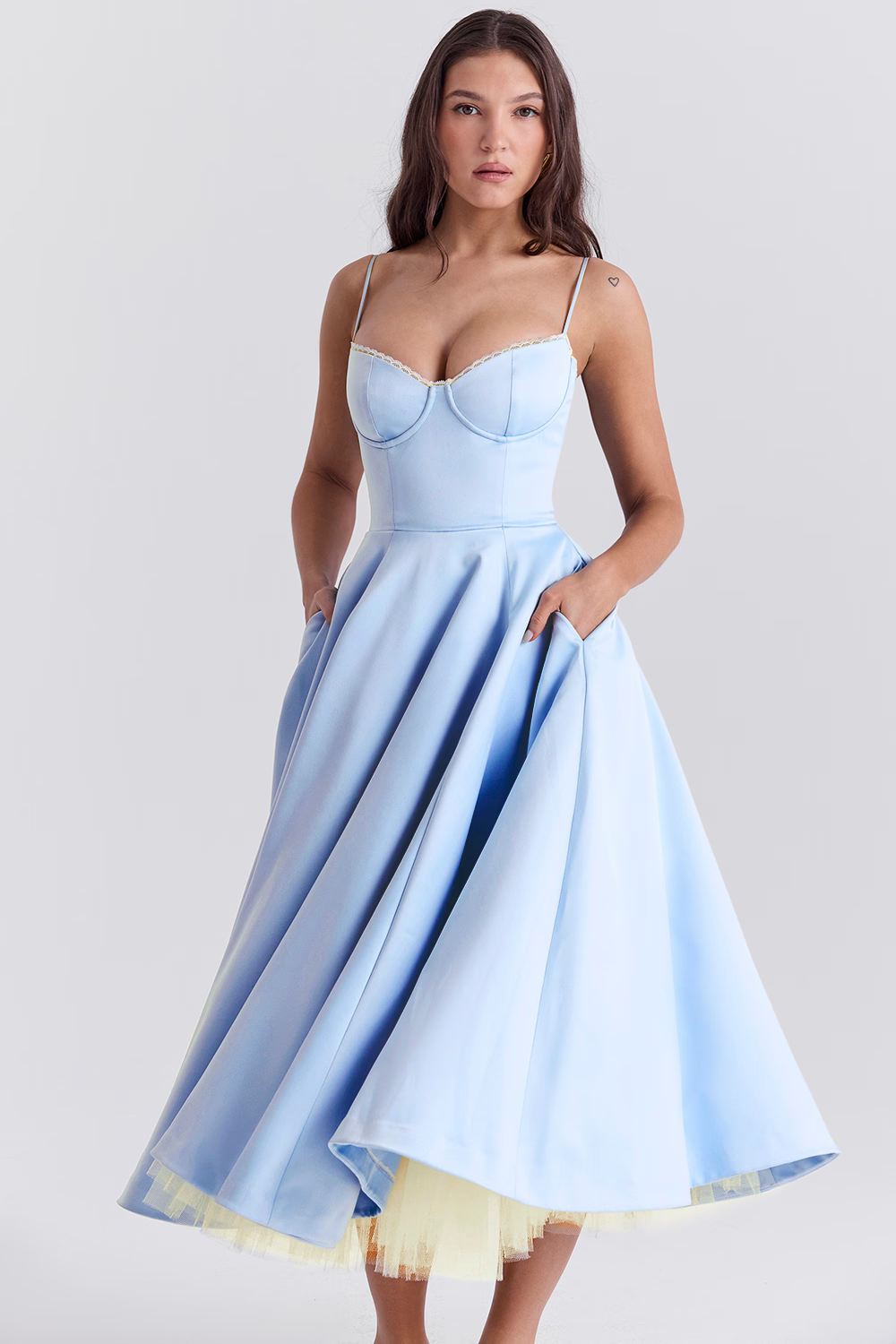 Bianca Robe